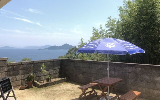 Ile d’or Café & Guest house