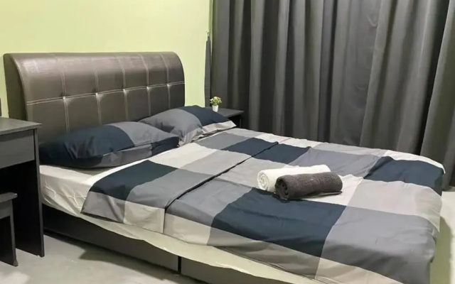 KB22, Cyberjaya, Netflix, WiFi, FREE PARKING.