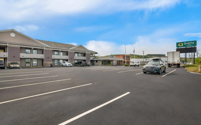 Quality Inn Waterbury East