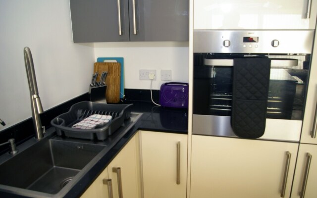 Ramsey Lodge 2-Bedroom Flat