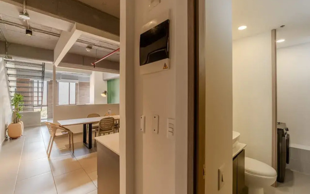 W Contemporary Loft w AC in Trendy Laureles
