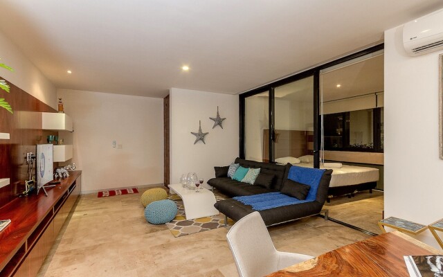 Kuxtal 201 by iMexico