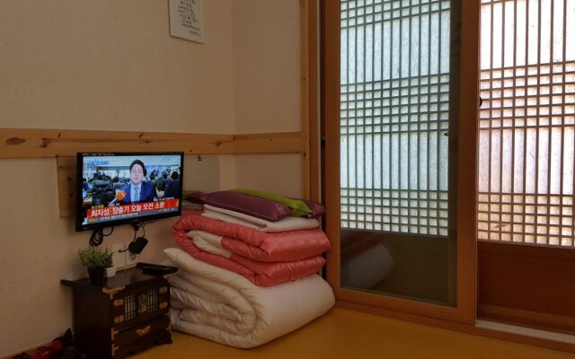 Beautiful House Hanok Stay