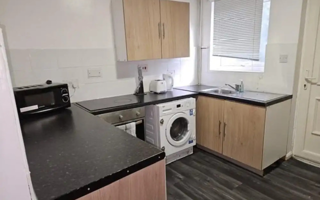 Sleeps8-familyfriendly-freeparking-10mtoetihad