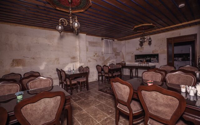 Milat Cave Hotel