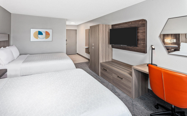 Holiday Inn Express Hotel & Suites Chicago-Algonquin by IHG