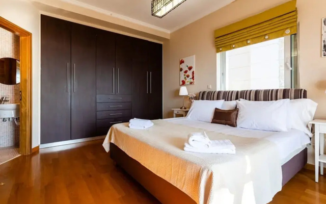 Sunset Paradise - Verga s Ultimate Seaview Getaway