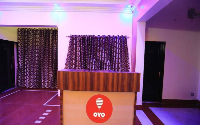 OYO 8681 Hotel Happy Homes