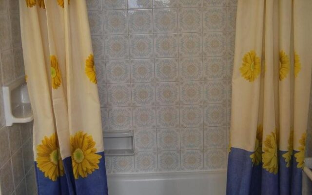 Hostal Avenida by Bossh! Hotels