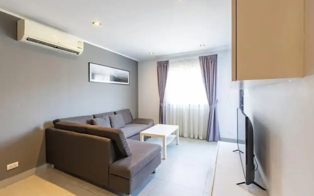 Modern Condo - 1BR T1-201