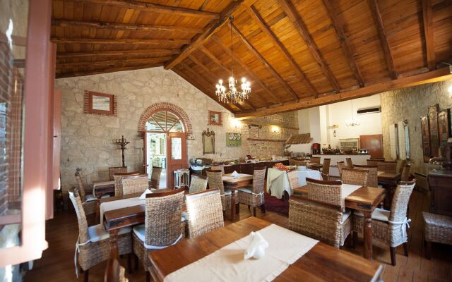 Petrino Suites Hotel