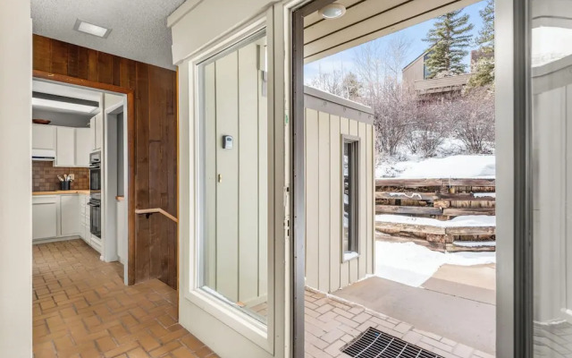 Oak Ridge Retreat by Snowmass Vacations