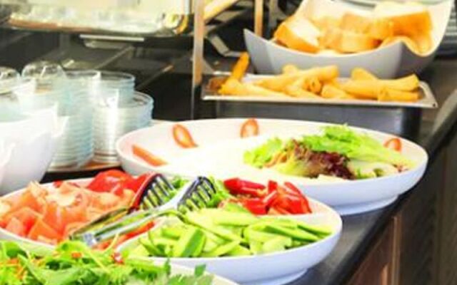 K Suites Hotel