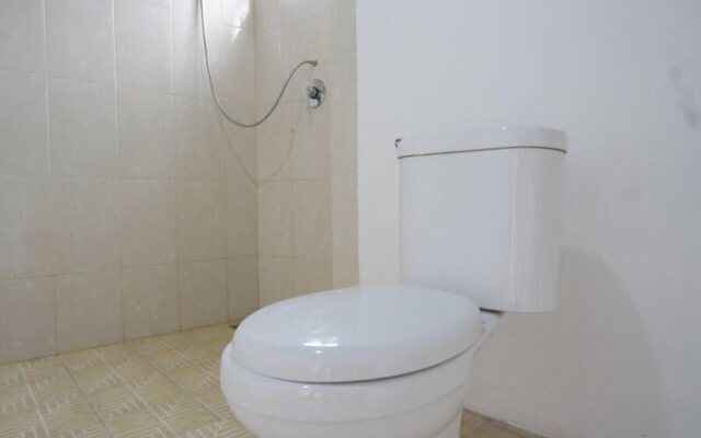 RedDoorz @ Demangan Sari Residence