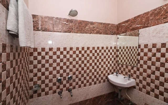 OYO 24662 Hotel Shanti