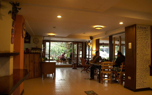 Phumanee Lahu Home Hotel