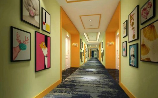 Theme Hotel of No. 8 Mansion (Liuyang Shop)