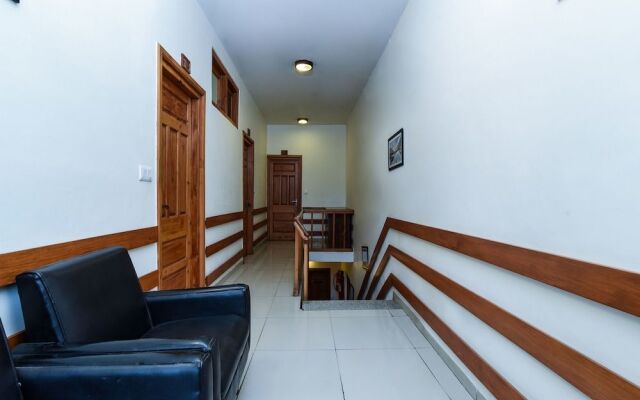 OYO 13410 Hotel Sunflower