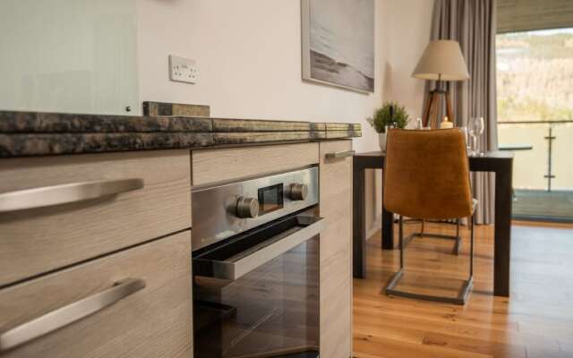 10 Loch View With Loch Views