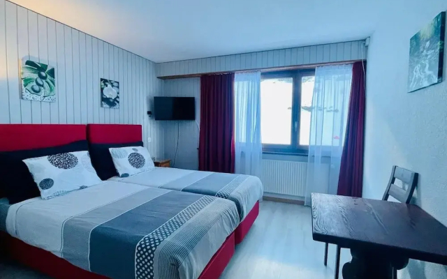 Auberge les Charmettes