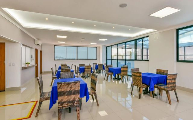 Plaza Inn Breeze Aeroporto
