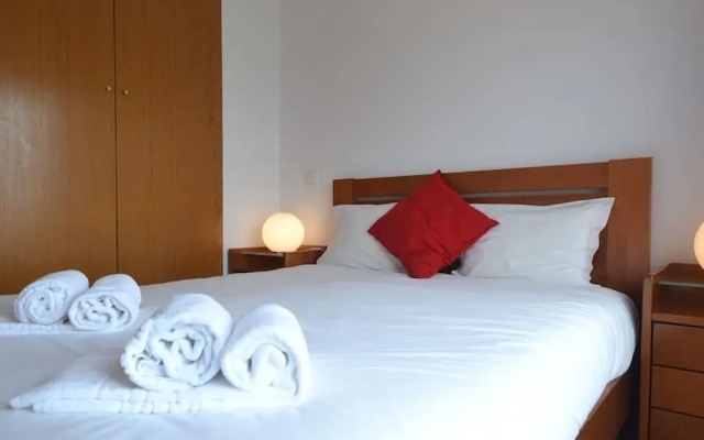 Sunshine - Com Vista Para a Piscina