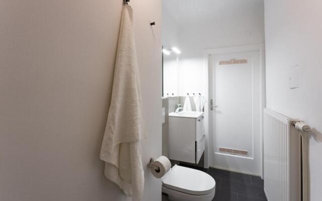 Stylish 1BR 1Bath Vienna Downtown Unbeatable Location