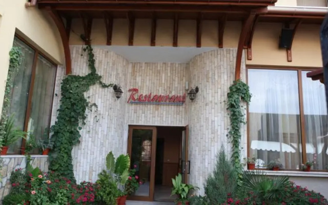 St. Constantine and Helena Hotel