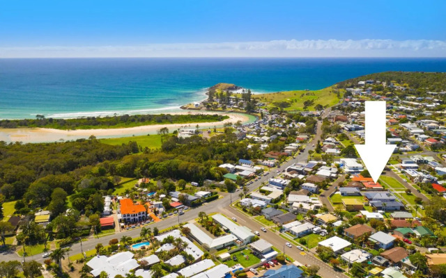 Burkeys, 5 Main Street