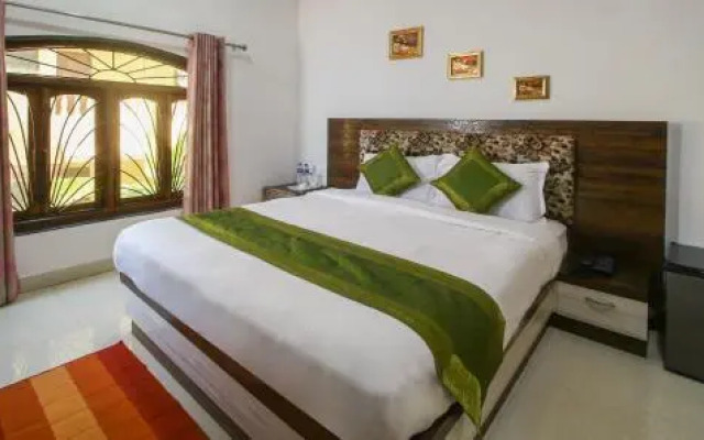 Hotel Sky Light Royal Stay