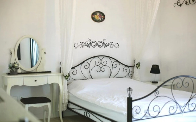 Attimua Guesthouse & Pension