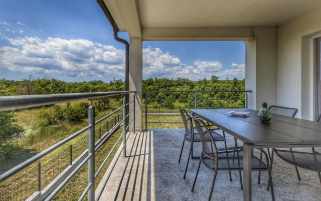 Apartment Mirna with Swimming Pool