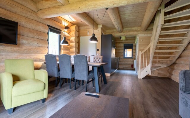 Lovely Chalet With Lush Green View in Carinthia