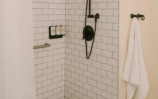 FOUND Hotel, Santa Monica