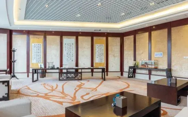 Wei Select Xueye Hotel