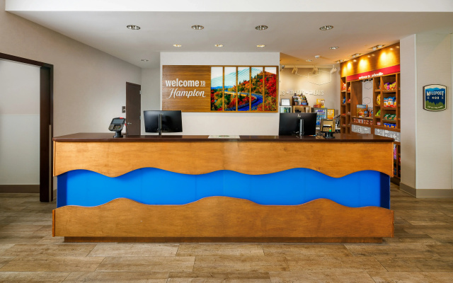 Hampton Inn & Suites Asheville Biltmore Village