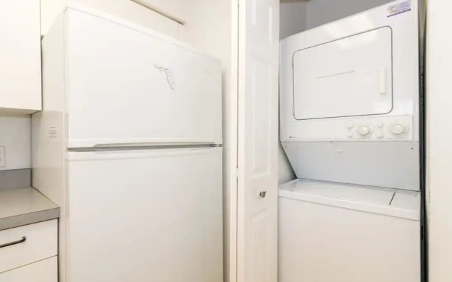 Cove at Sandy Pointe Unit 208a