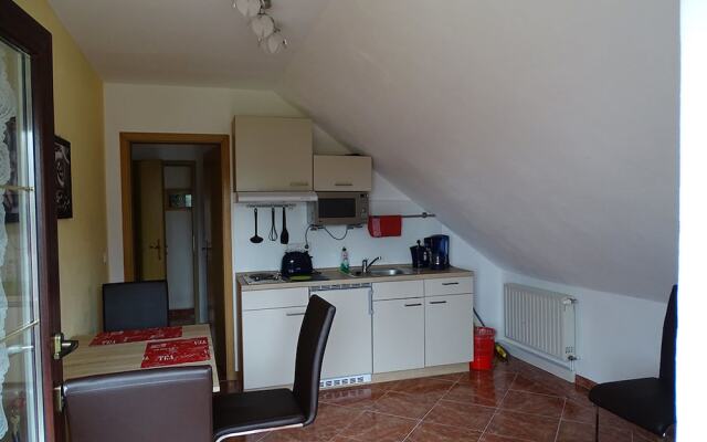 Gästezimmer & Ferienwohnung Berge