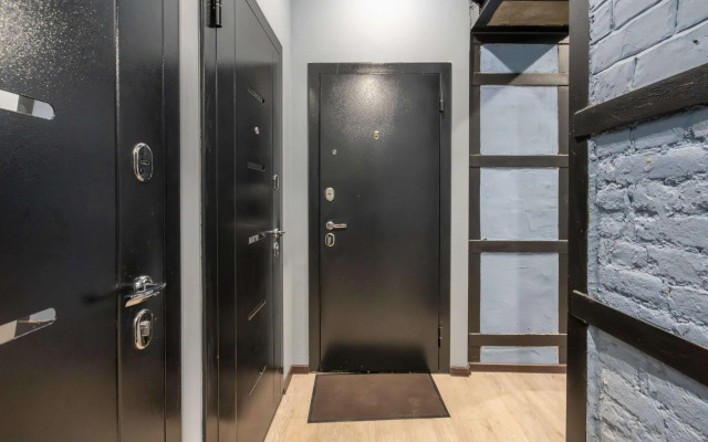 Метры в центре на улице Моховая 16