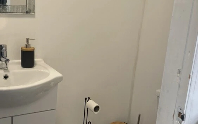 BV Royal Comfy Studiosuite Queensgate Huddersfield