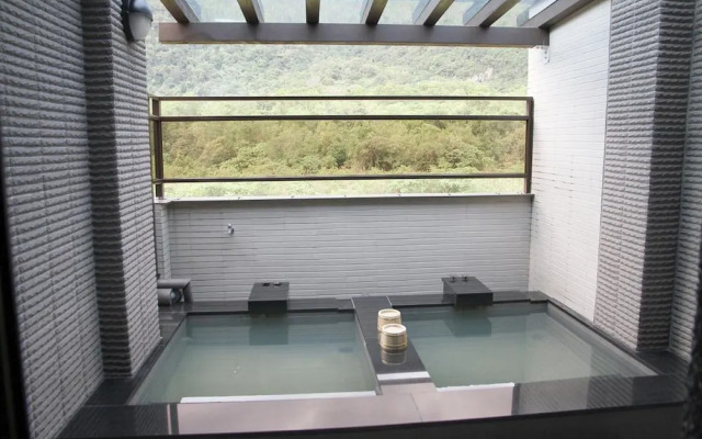 Peace Area Hot Spring Hotel