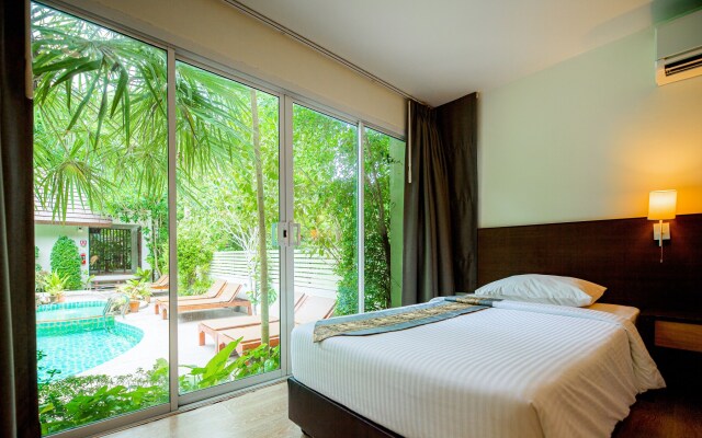 Baan Klang Aow Beach Resort