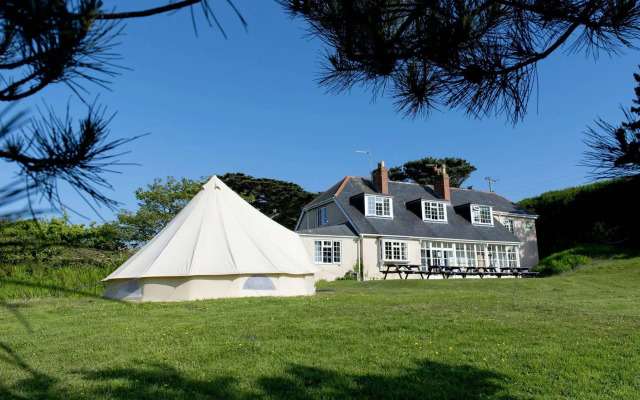 YHA Lands End Hostel