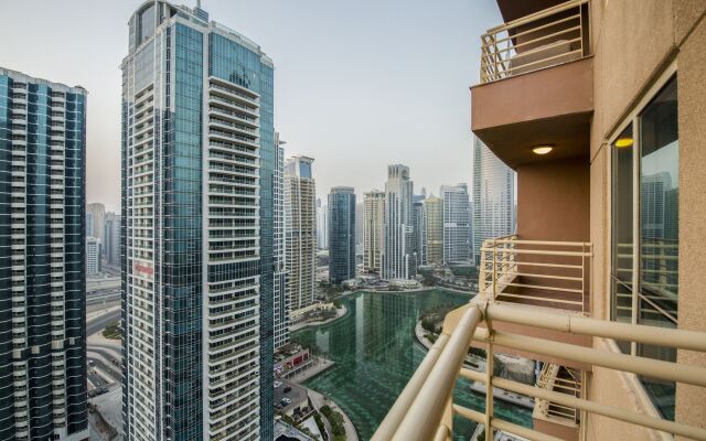 Deluxe Apartment with Lake View