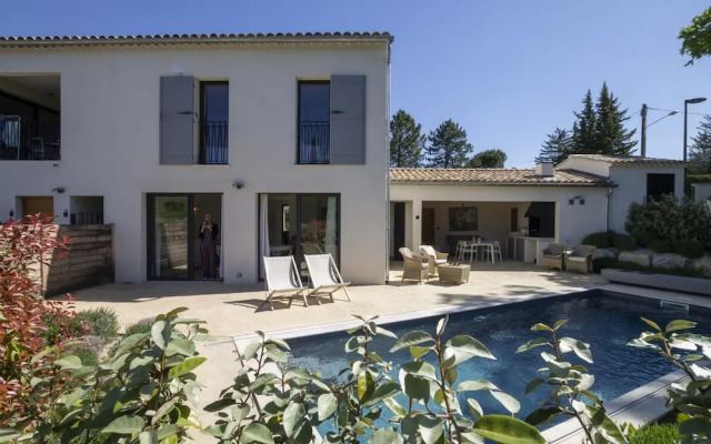 Villa Tica in Malauc ne