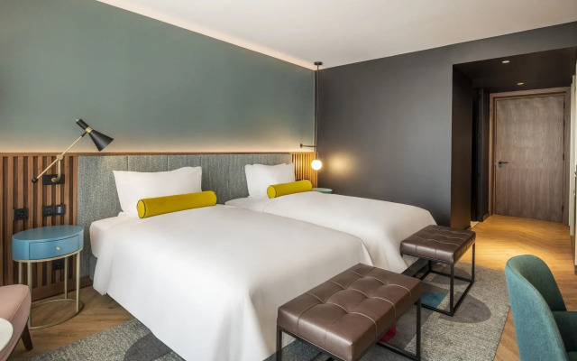 Renaissance Porto Lapa Hotel