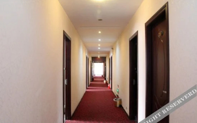 Yixing Business Hotel