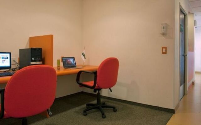 City Express Junior Guadalajara Periférico Sur