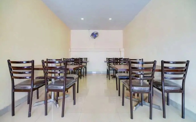 FabExpress Comfort Executive