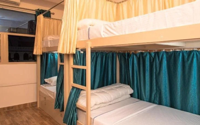 Strangers Hideaway Hostel